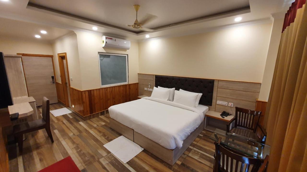 Nomadic Inn Dharamshala Exterior photo